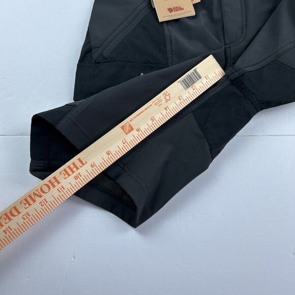Fjallraven Nikka Curved Womens Shorts Black G1000 Size 26 Waist - Picture 4 of 16